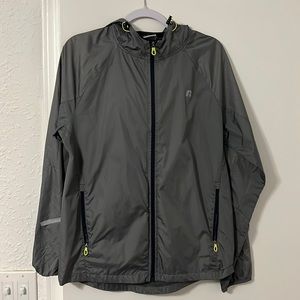 Russel wind breaker